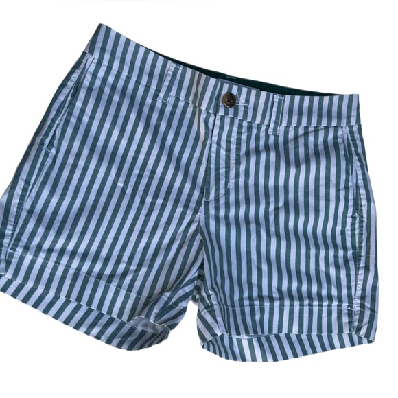 Old Navy ladies flat front striped shorts size 2 - Picture 2 of 9